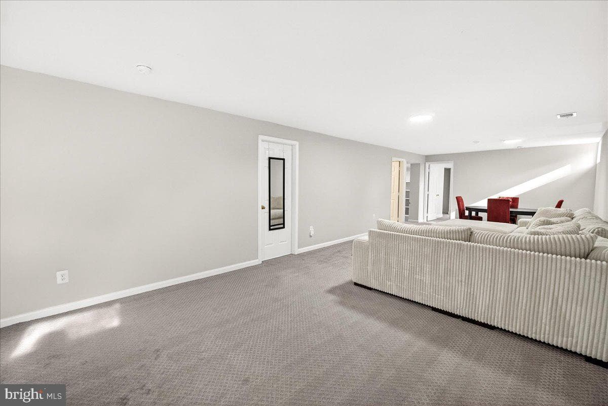 6303 Edgeware Court photo 42