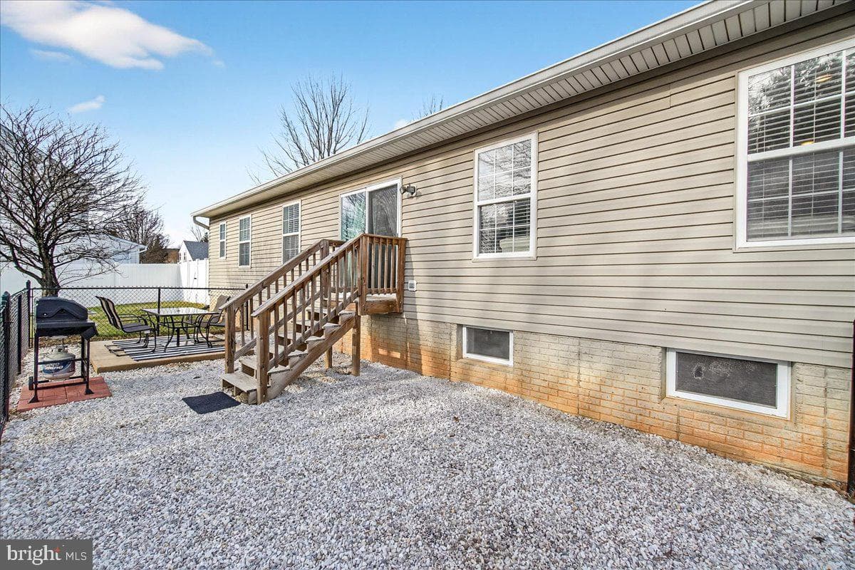 6303 Edgeware Court photo 47