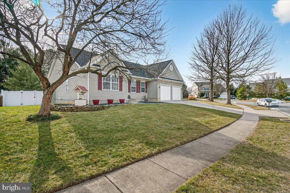 6303 Edgeware Court photo 53