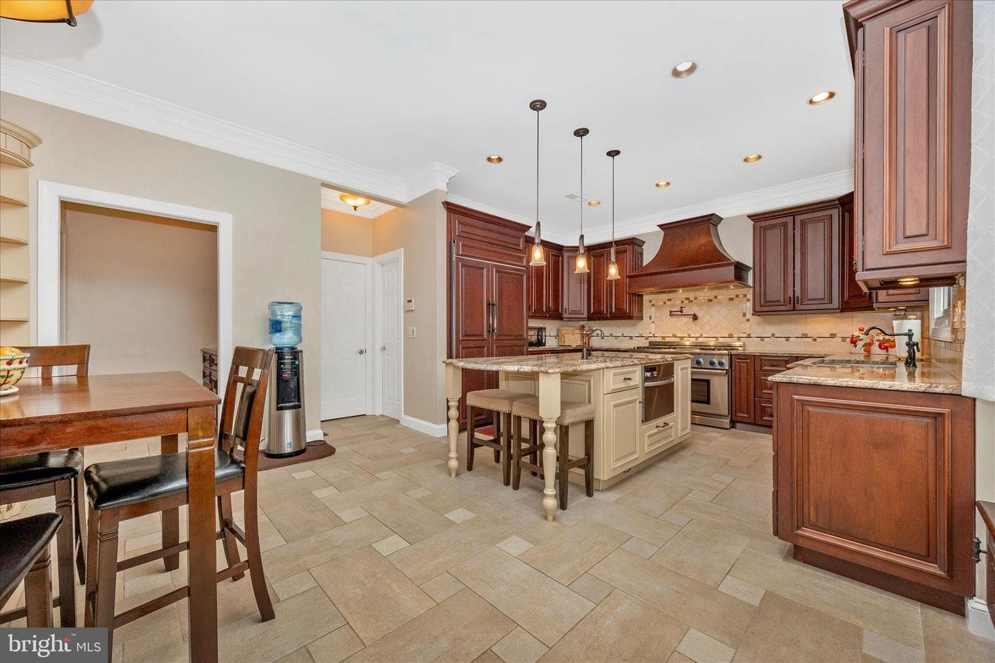 8908 Danville Terrace photo 14