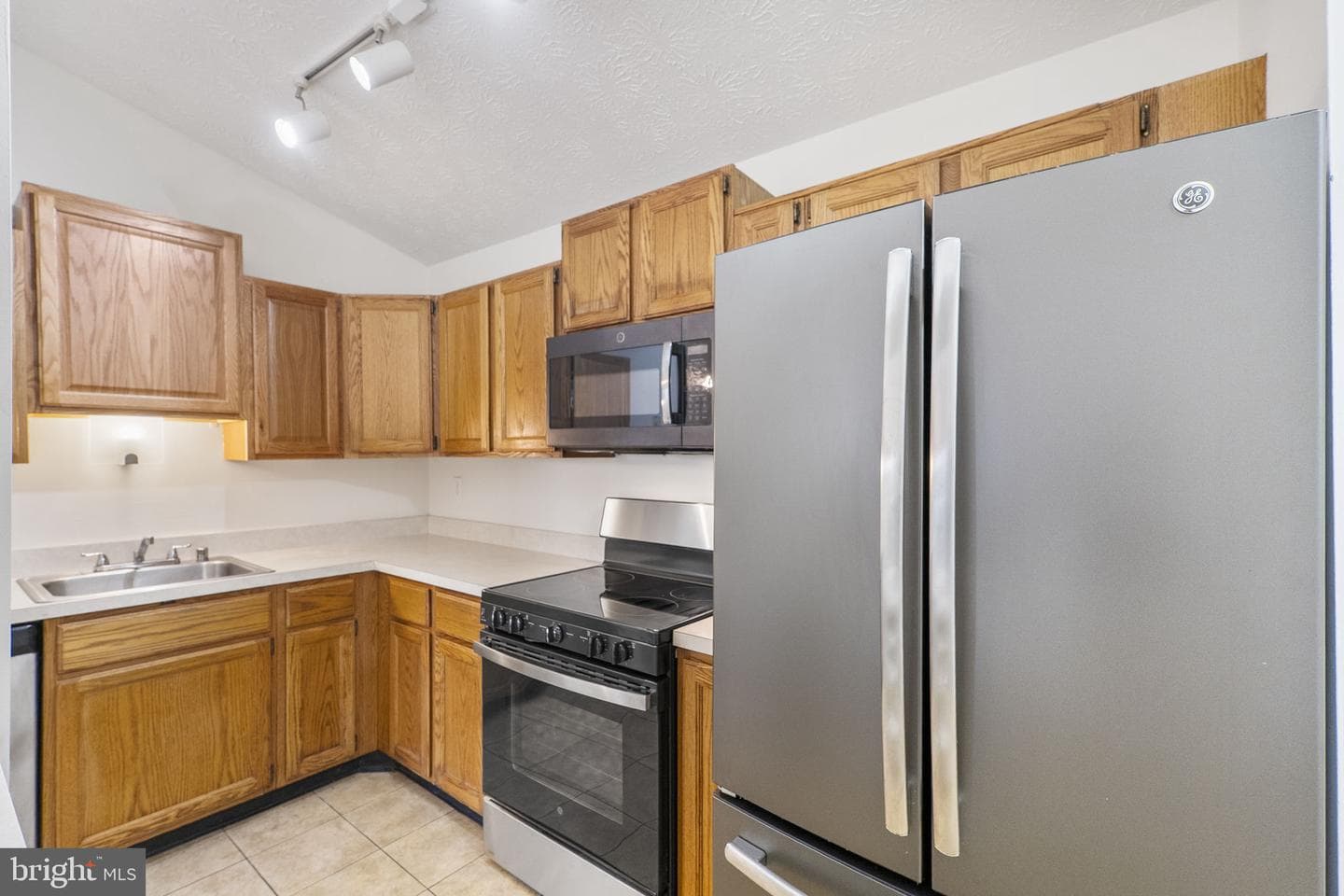 2141 Wainwright Court #2a photo 12