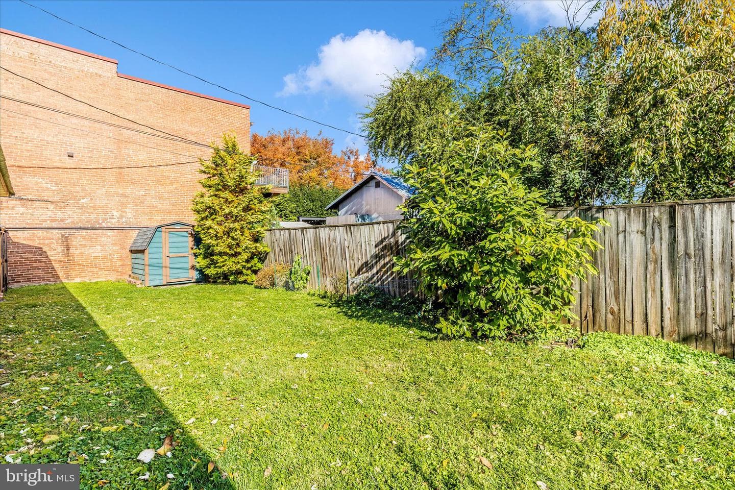 203 E 3rd Street photo 35