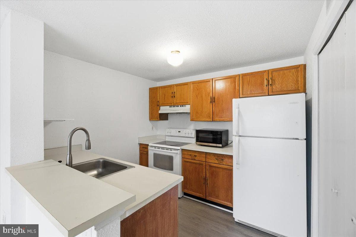 1228 Danielle Drive #1228e photo 9