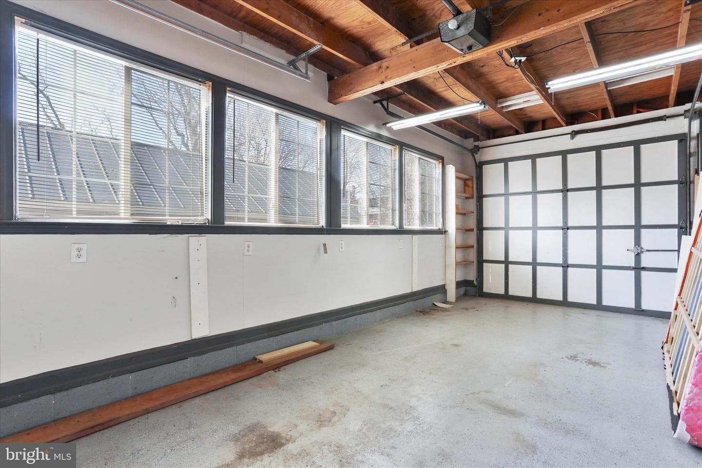 268 Dill Avenue photo 32