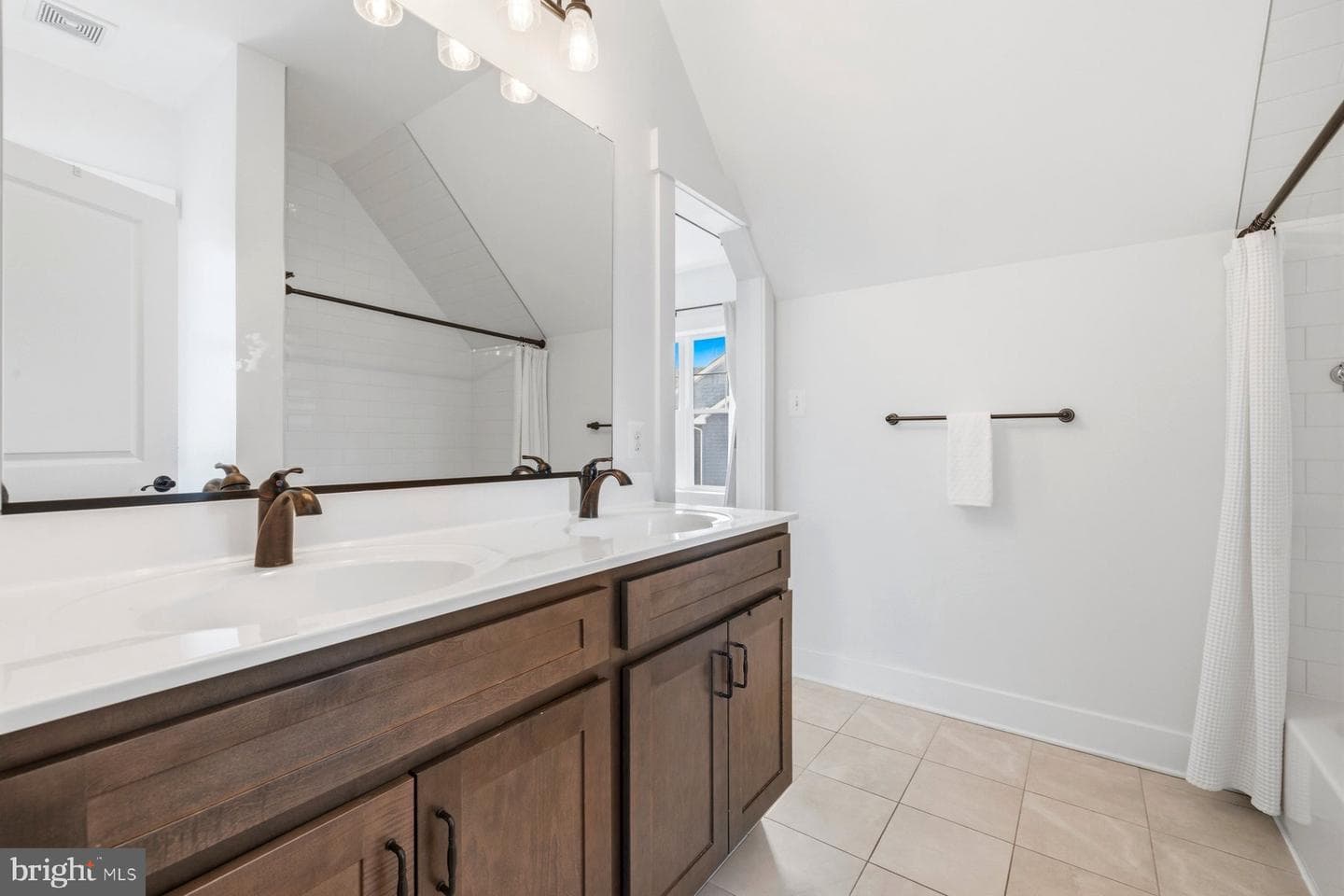 6724 Hemlock Point Road photo 22