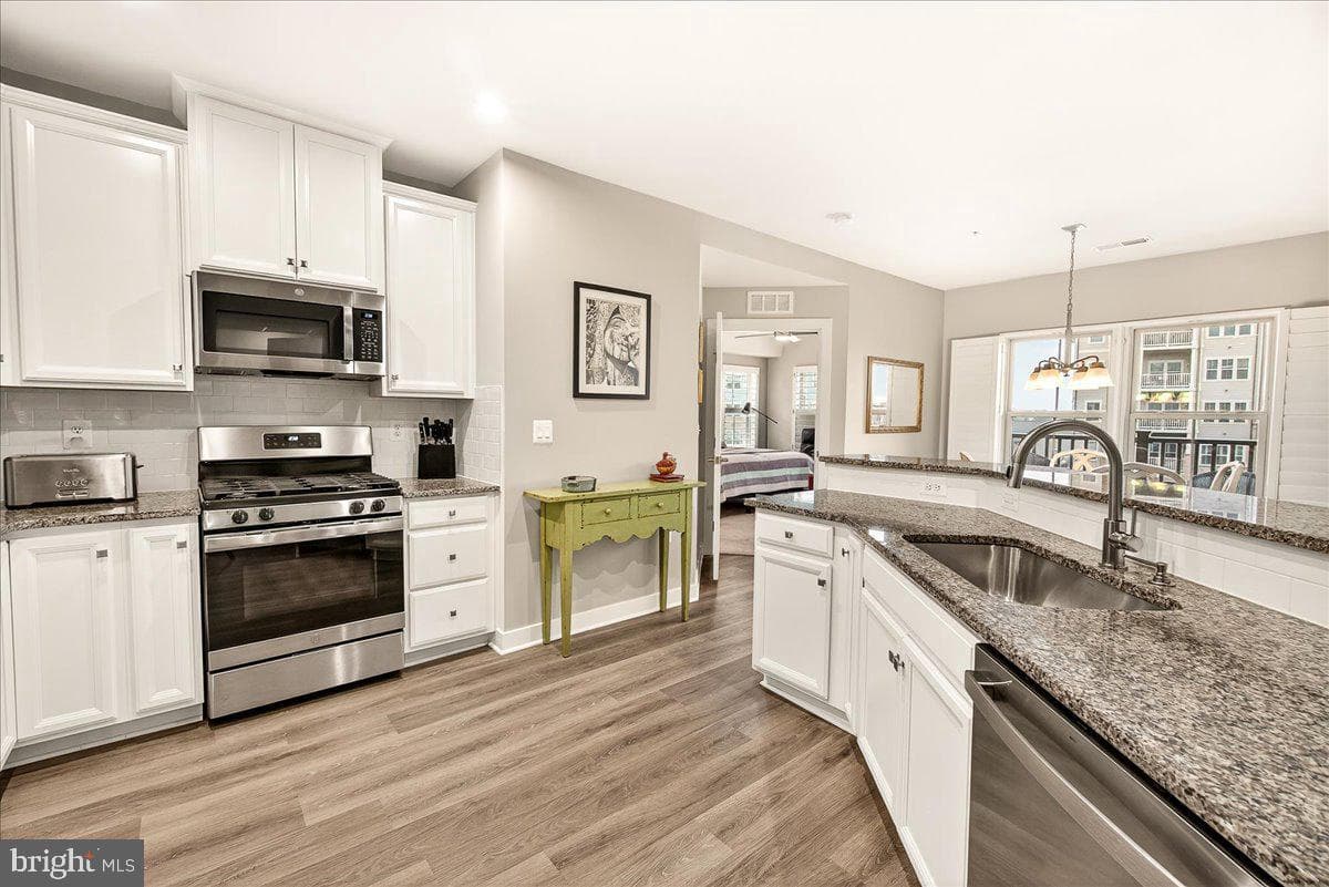 3422 Angelica Way #204 photo 12