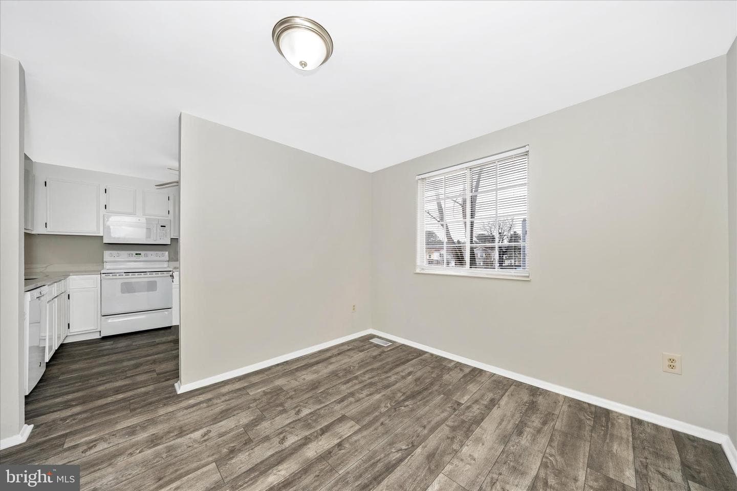 1703 Heather Lane photo 10