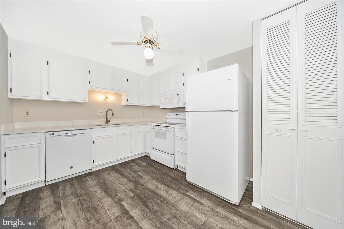 1703 Heather Lane photo 11