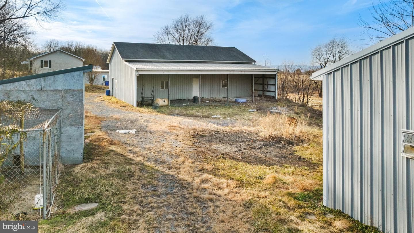 12420 Smith Lane photo 11