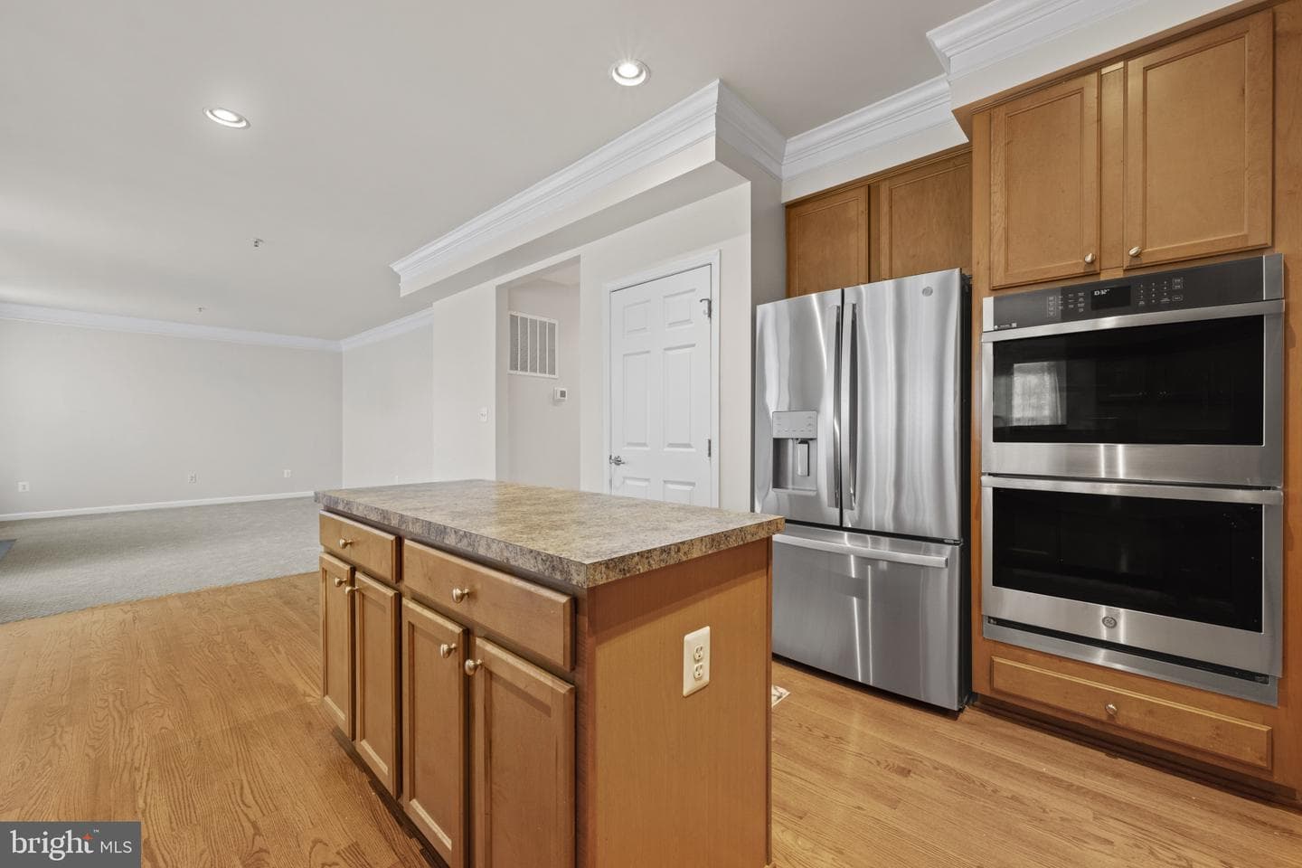 5510 Doubs Road photo 12