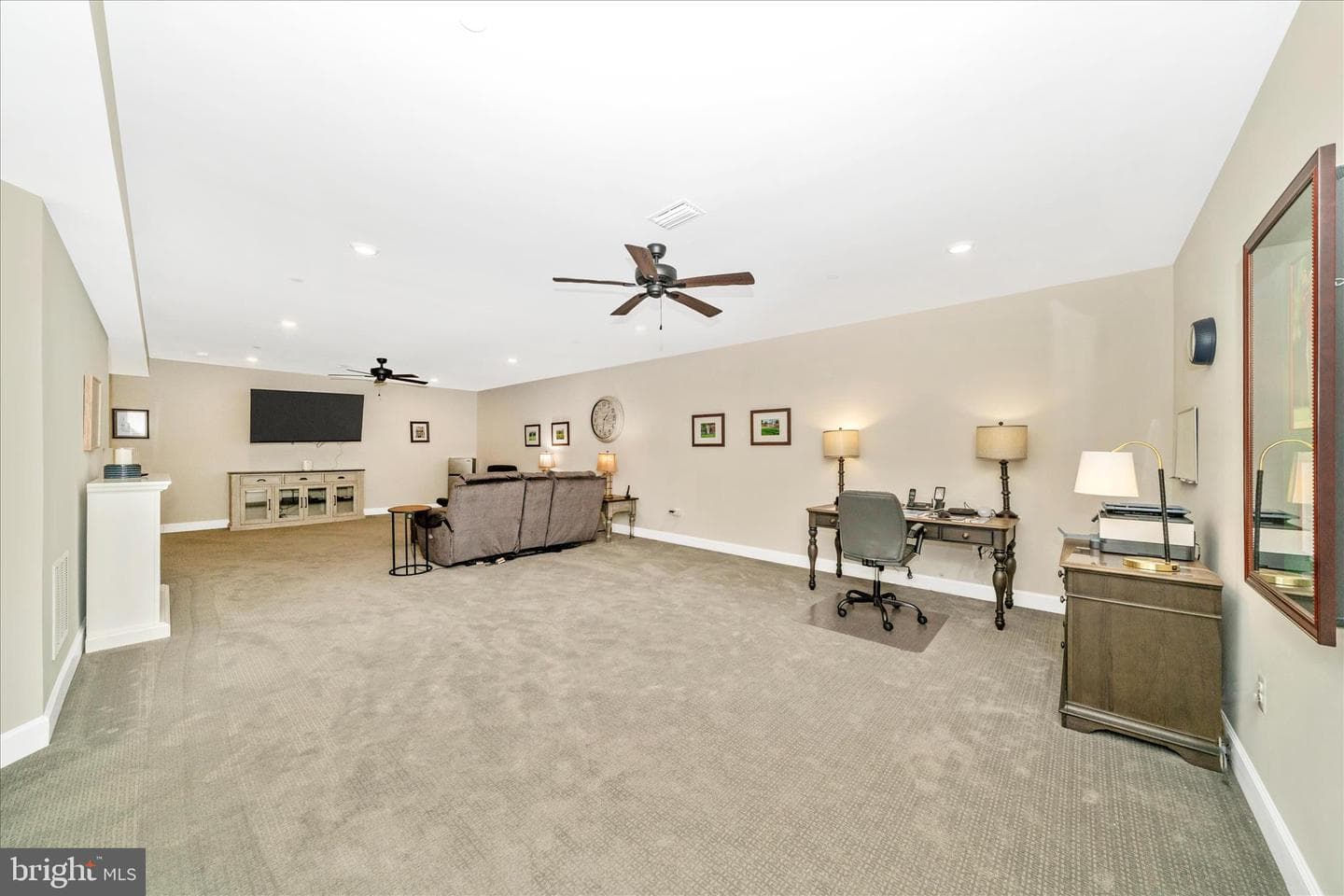 2821 Camomile Dr E photo 34