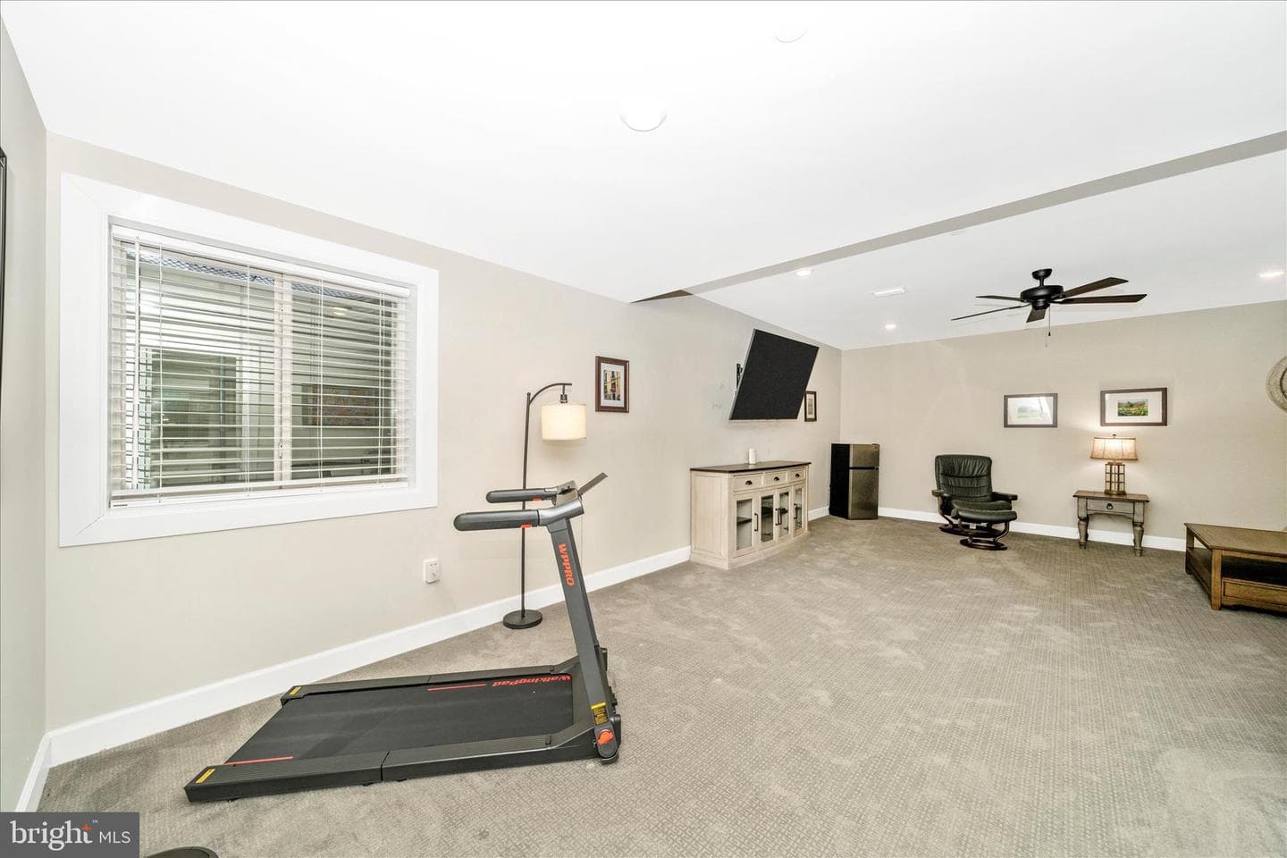 2821 Camomile Dr E photo 37