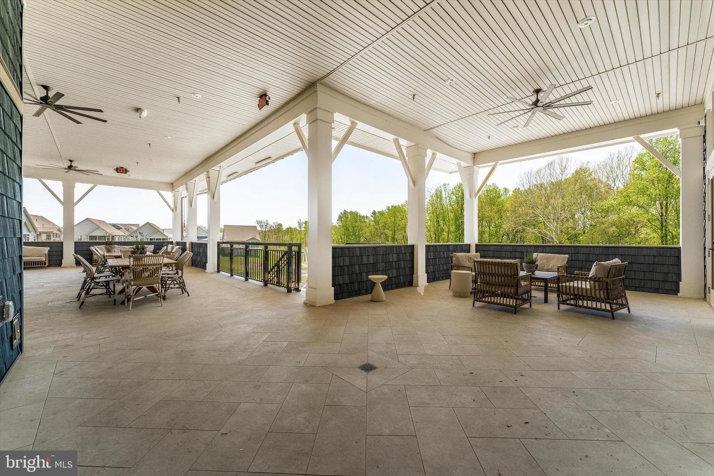 2821 Camomile Dr E photo 58