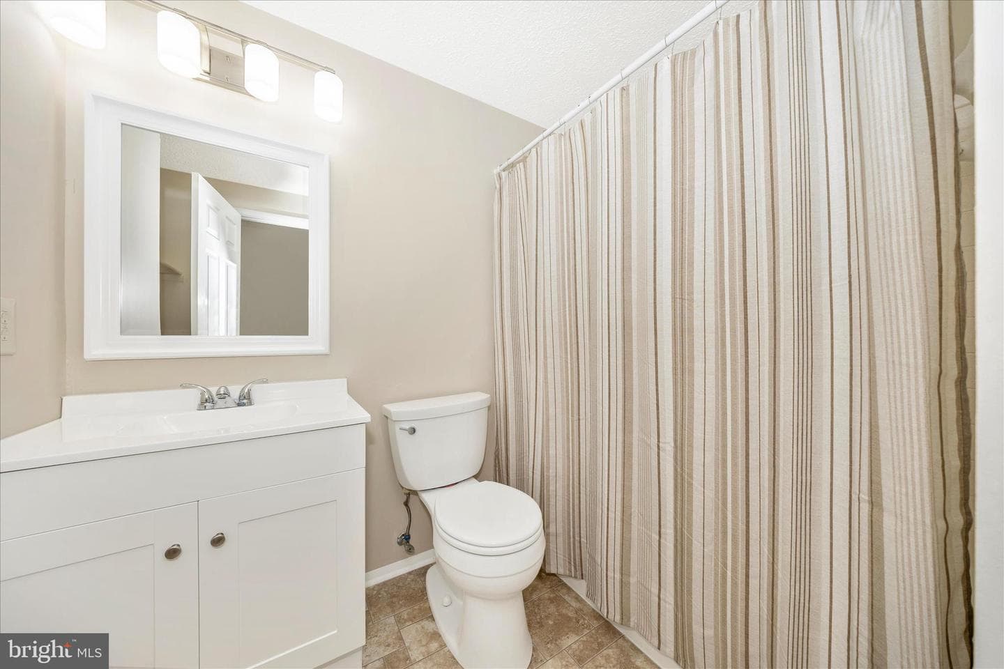 9429 Highlander Court photo 25