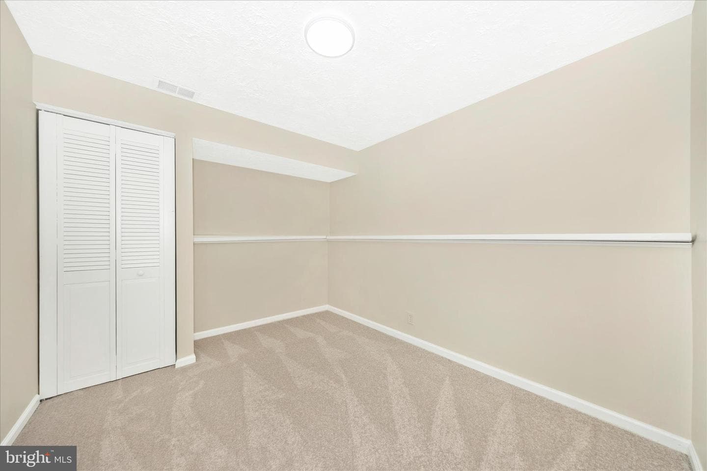 9429 Highlander Court photo 33
