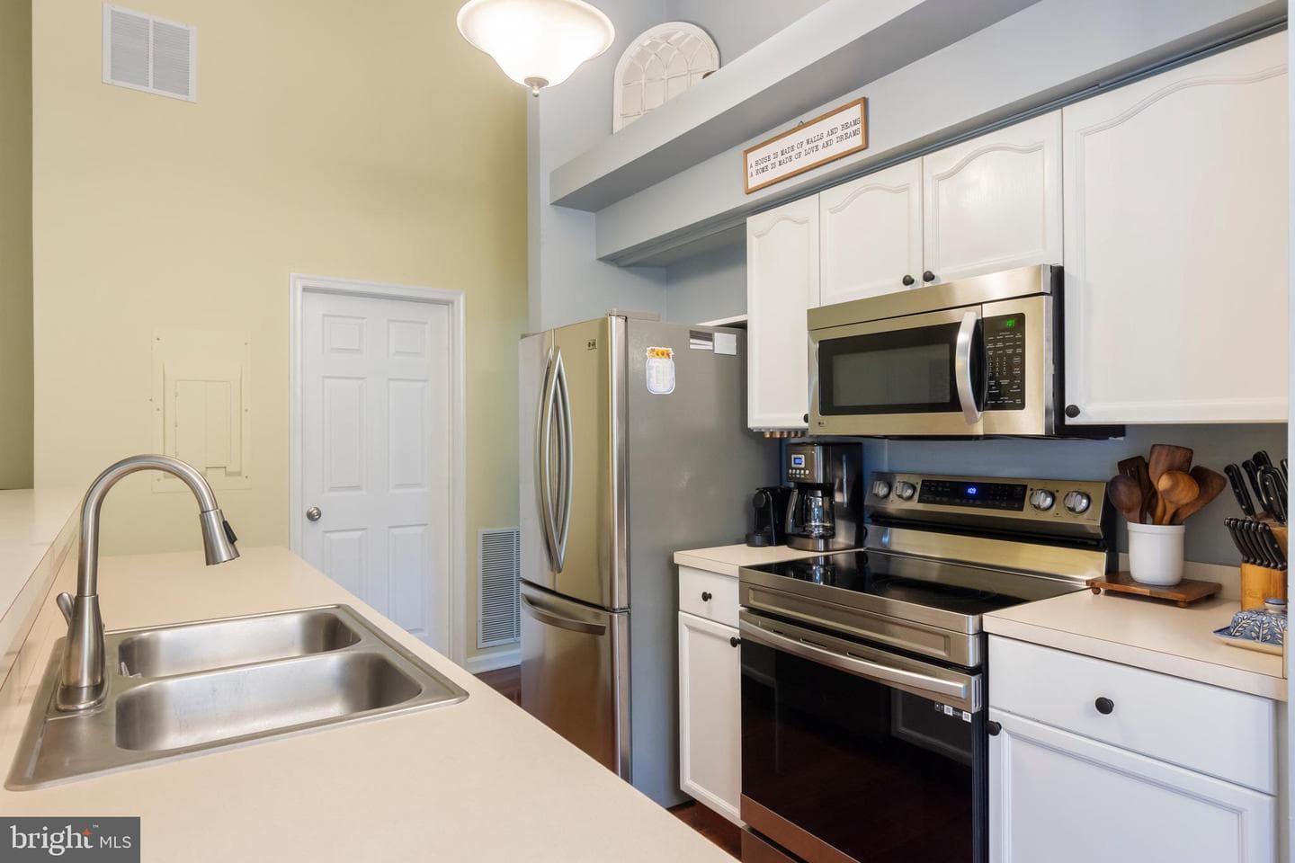 2406 Ellsworth Way #3b photo 8