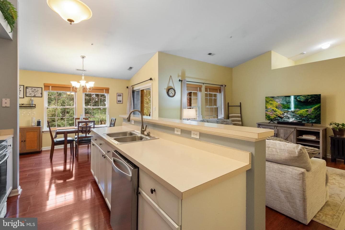 2406 Ellsworth Way #3b photo 9