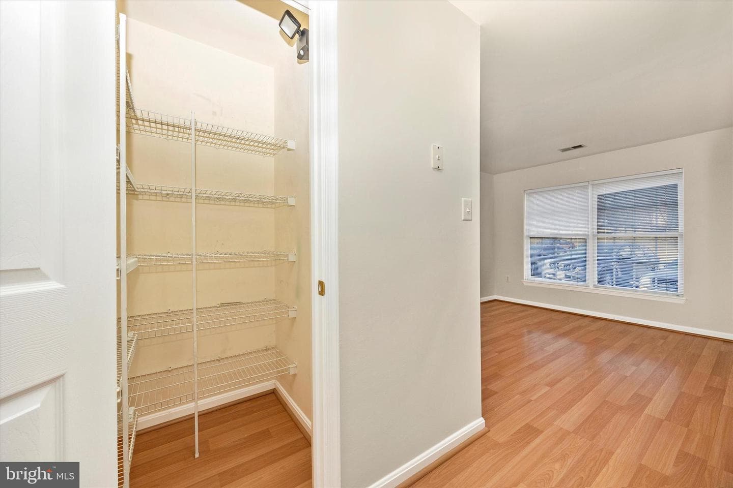 2506 Coach House Way #1b photo 16