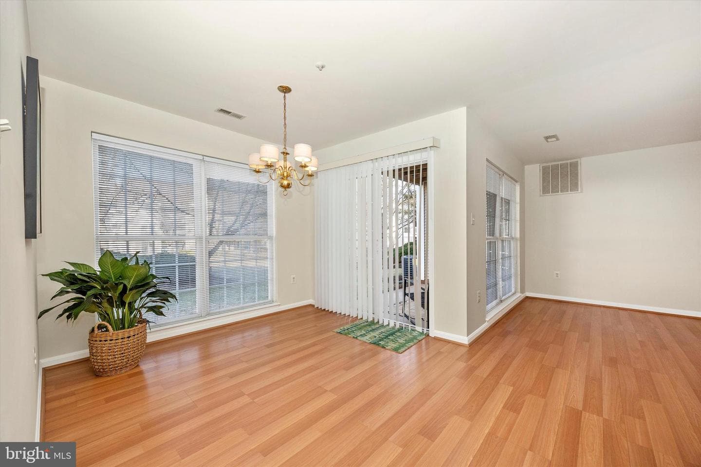 2506 Coach House Way #1b photo 6
