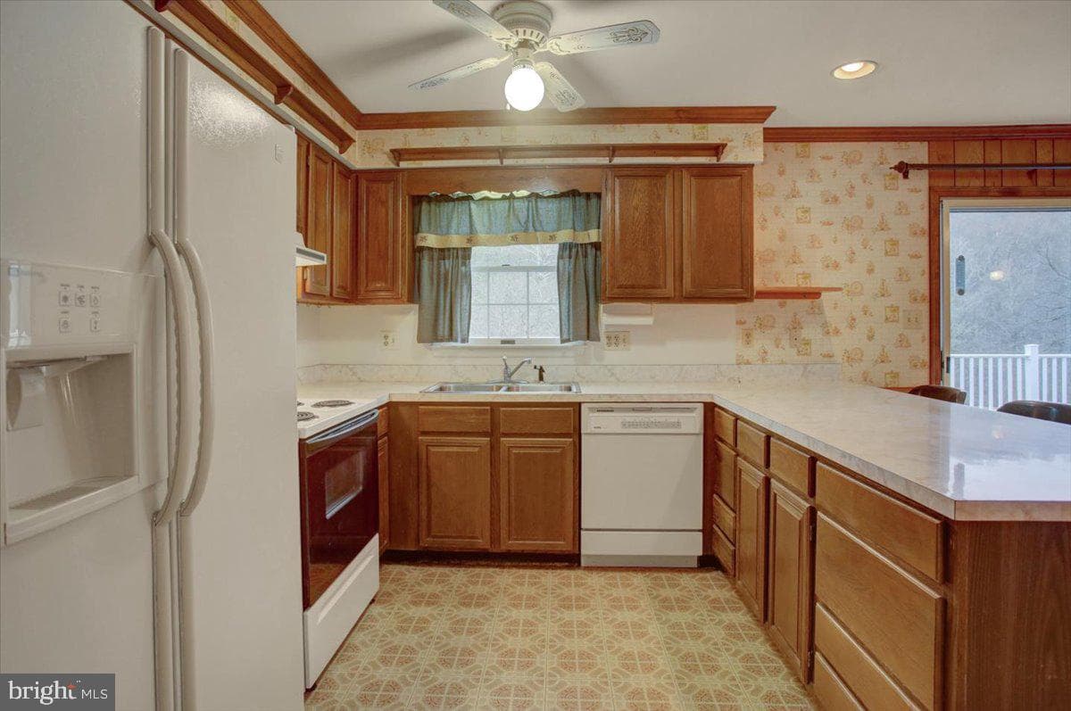 16024 Foxville Deerfield Road photo 17