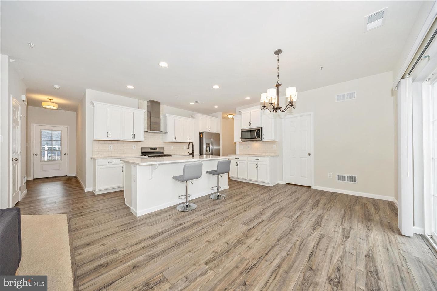 2805 Hillfield Drive photo 13