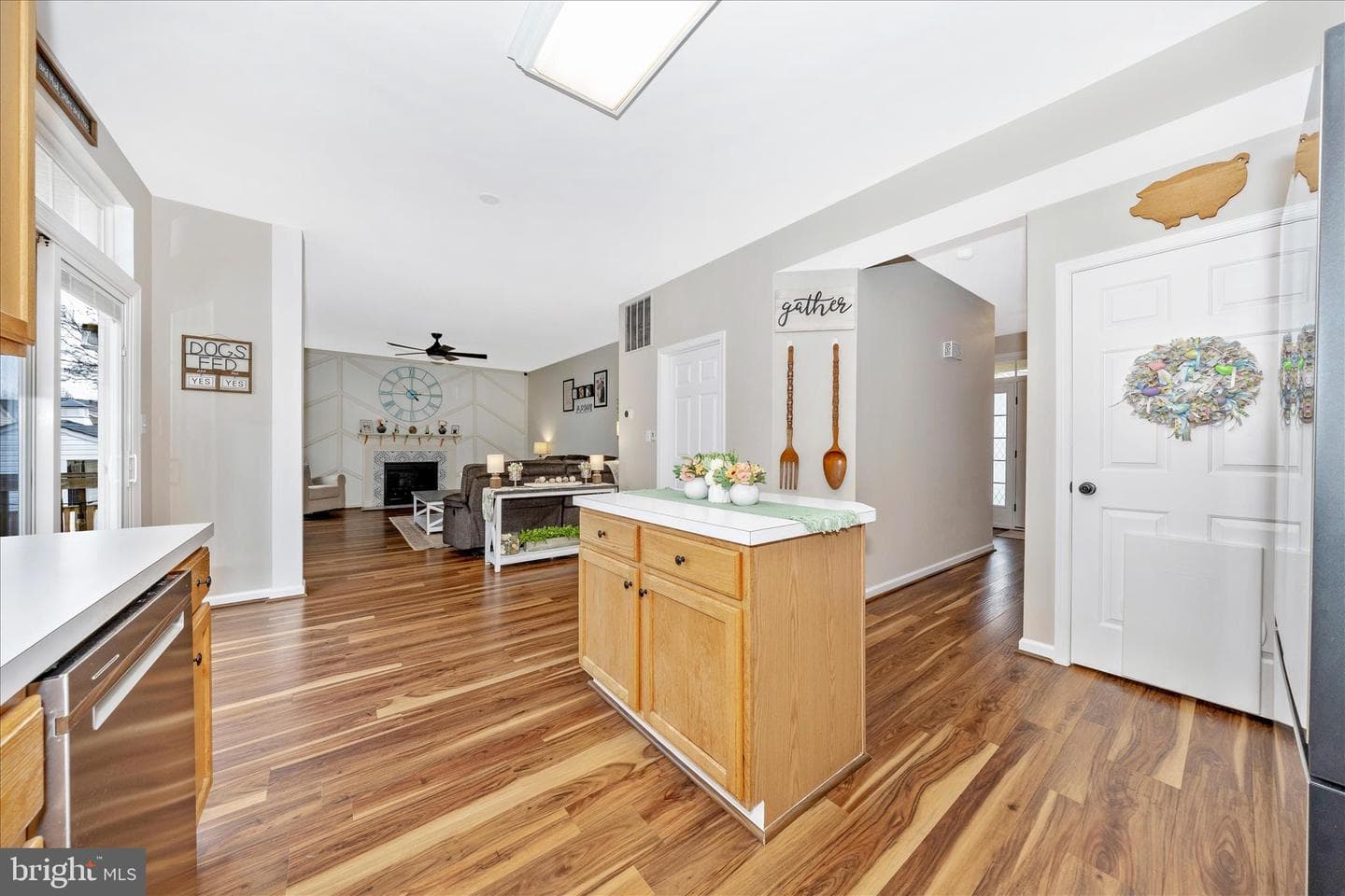 2033 Burnside Drive photo 10