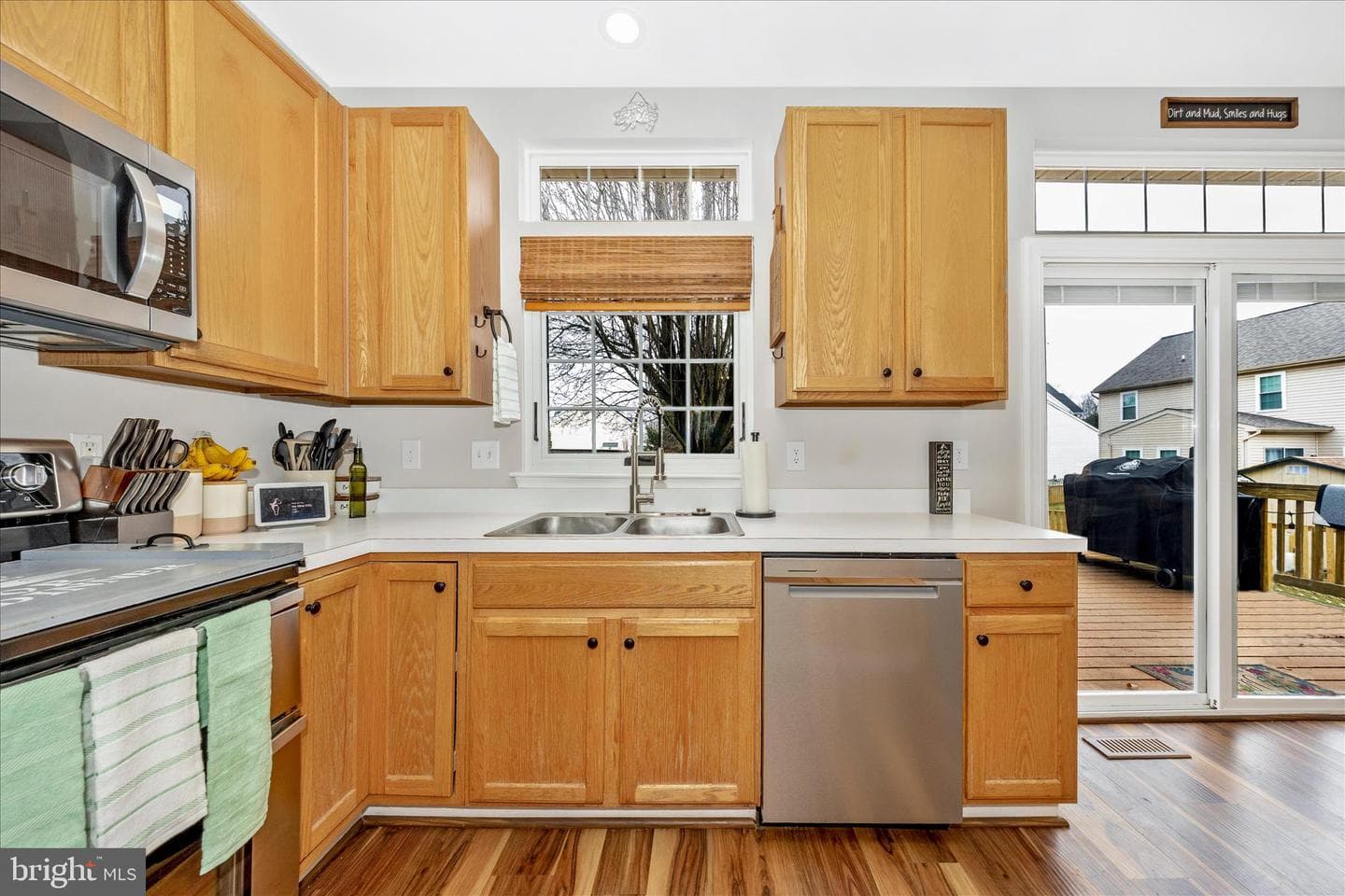 2033 Burnside Drive photo 14