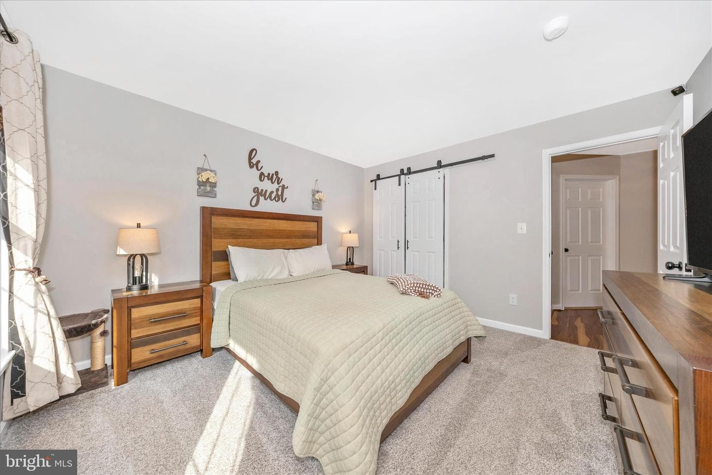 2033 Burnside Drive photo 29