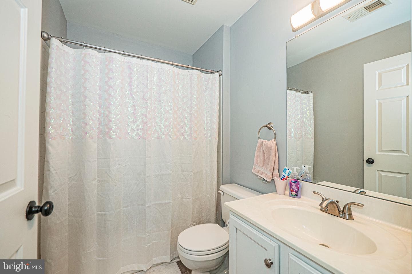 405 Mcclellan Drive photo 28