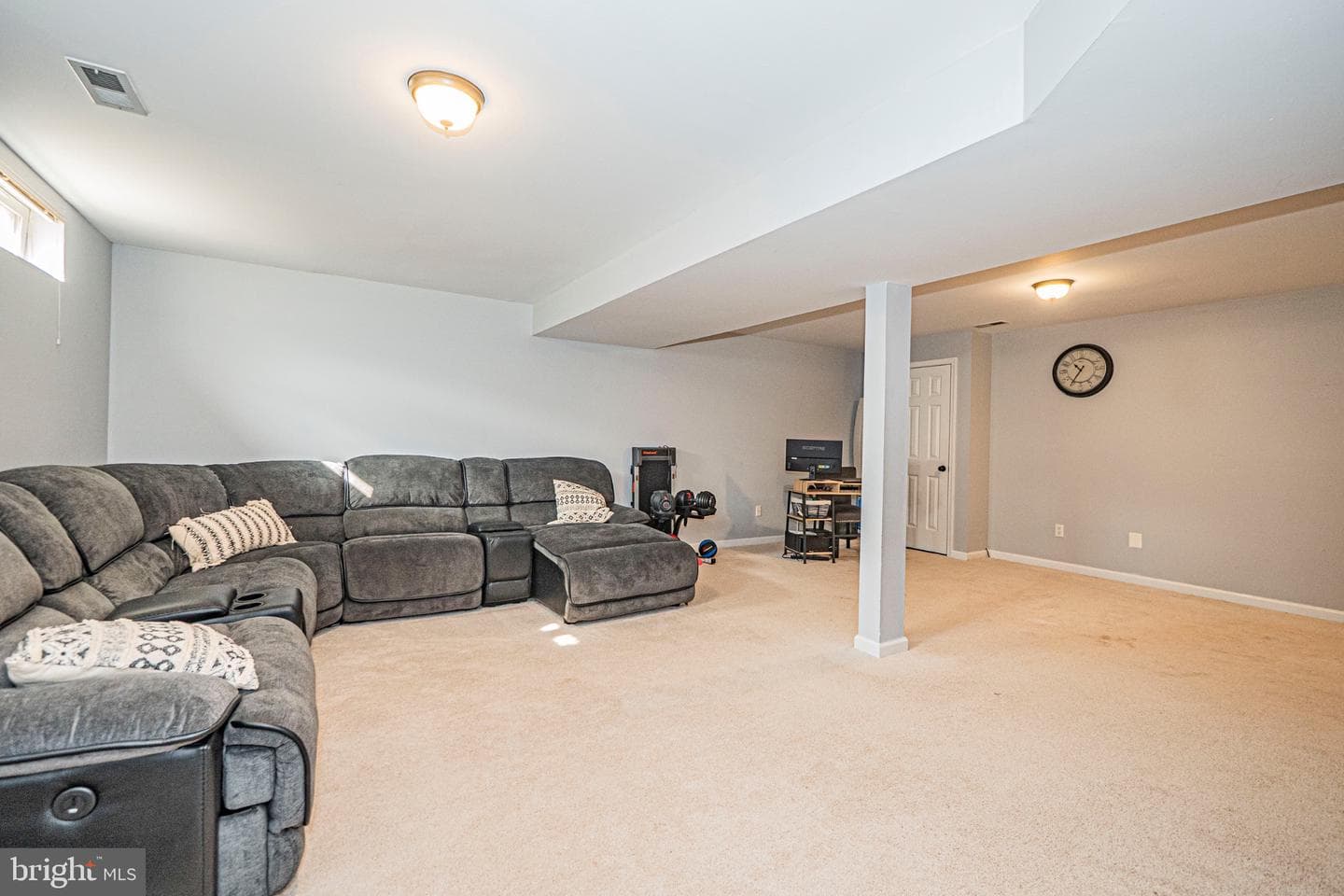 405 Mcclellan Drive photo 33