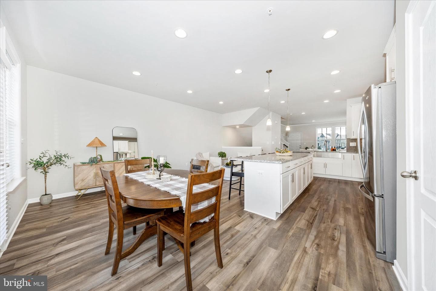 1807 Evans Road photo 15