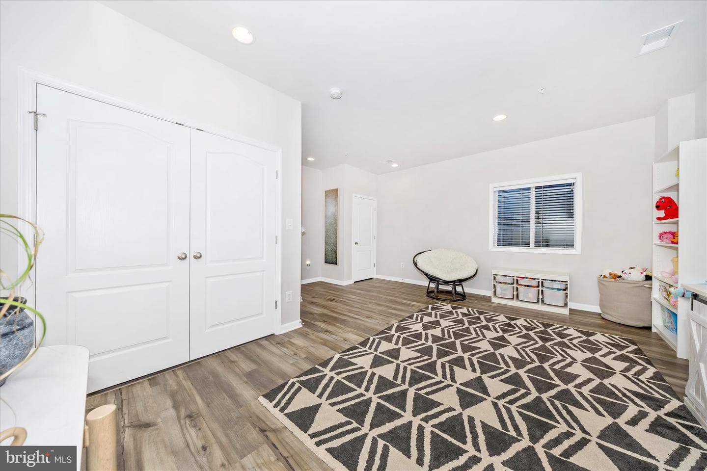 1807 Evans Road photo 33