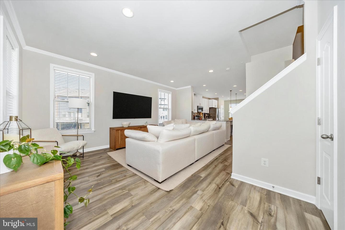 1807 Evans Road photo 4