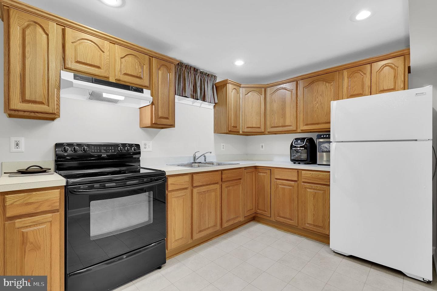 204 Oakmanor Way photo 39