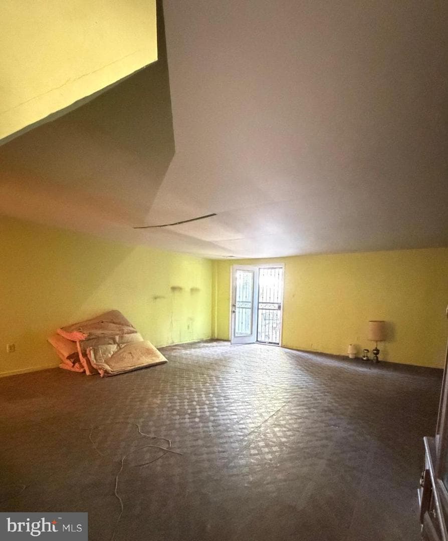 56 Apple Way photo 14
