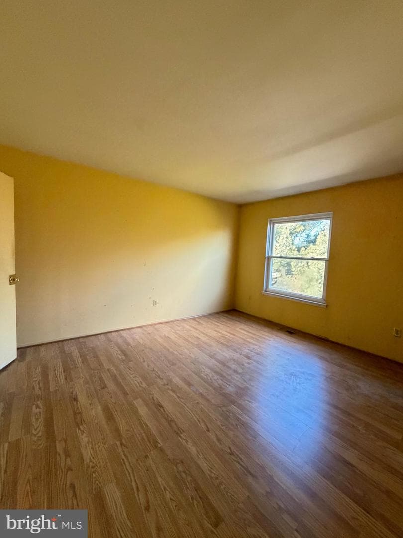 56 Apple Way photo 9