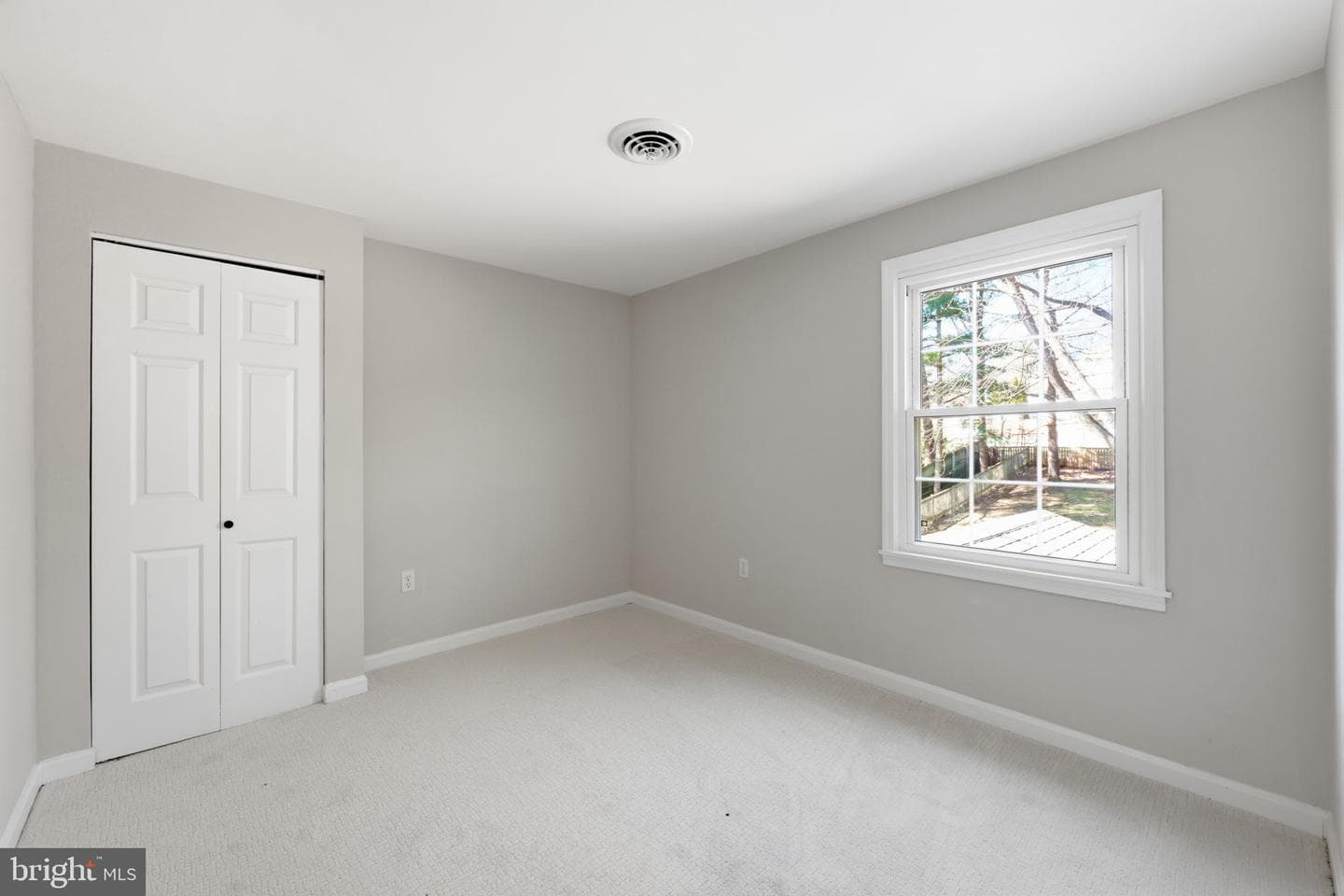 114 Royal Oak Drive photo 12