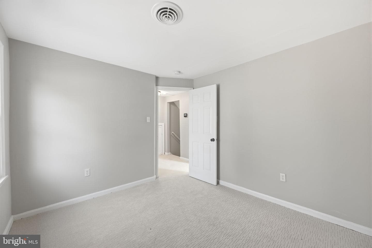 114 Royal Oak Drive photo 13