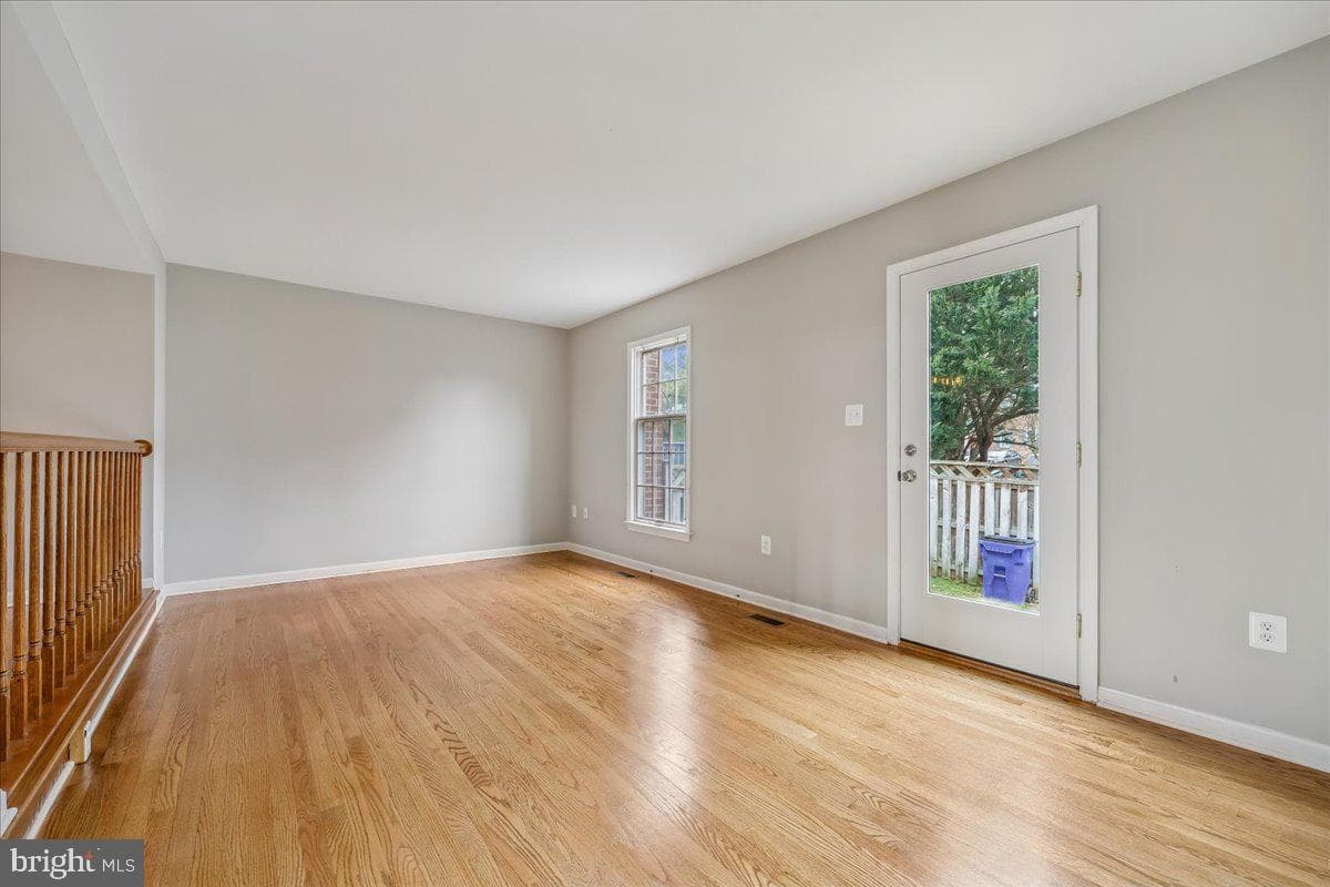 8024 Waterview Court photo 13