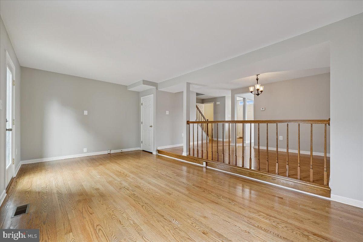 8024 Waterview Court photo 14