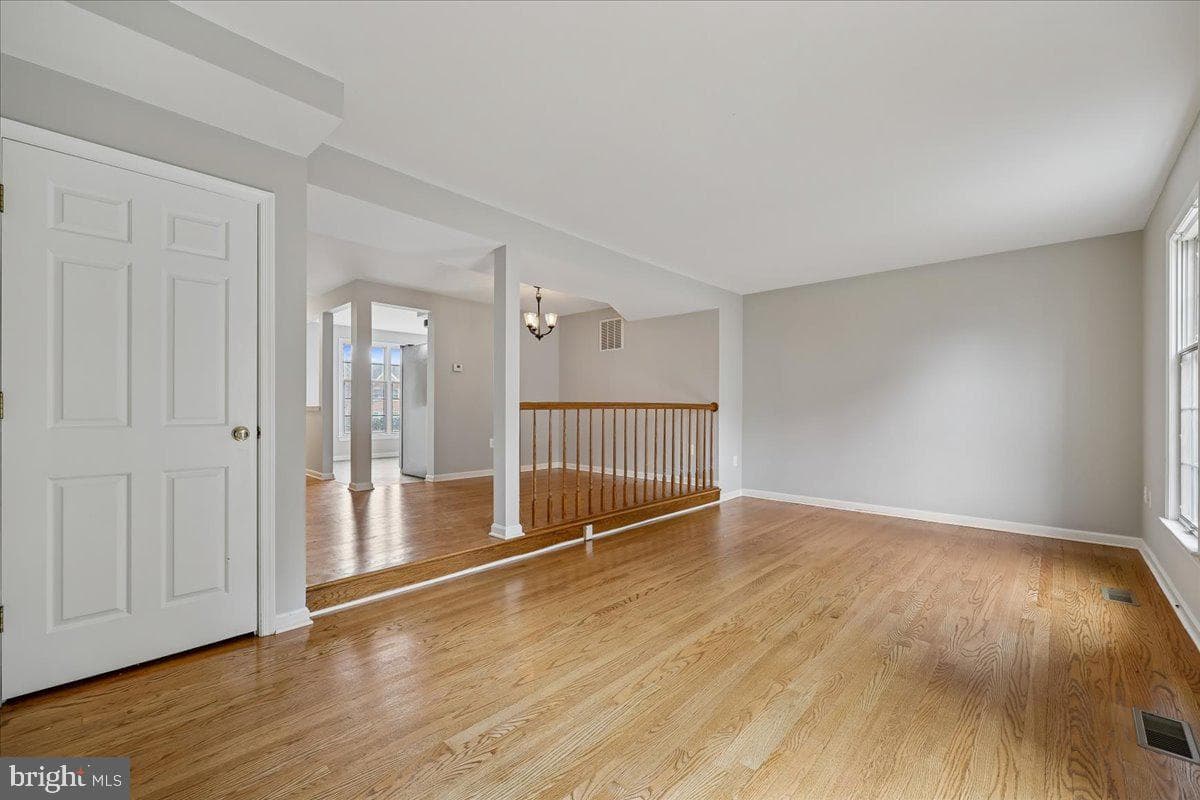 8024 Waterview Court photo 15