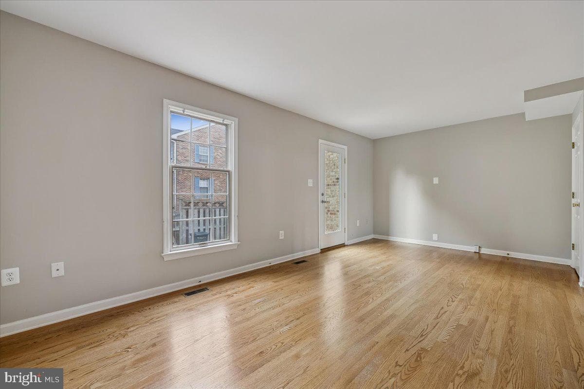 8024 Waterview Court photo 16
