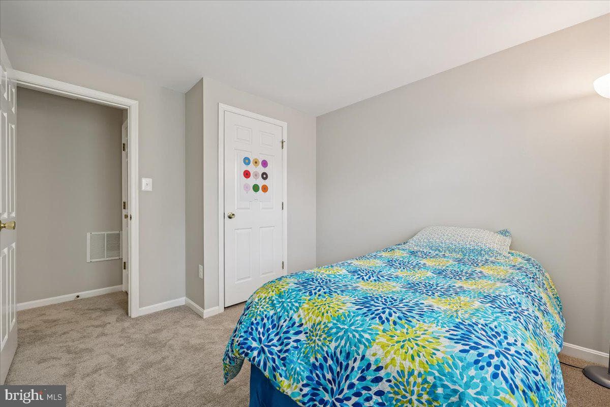 8024 Waterview Court photo 24