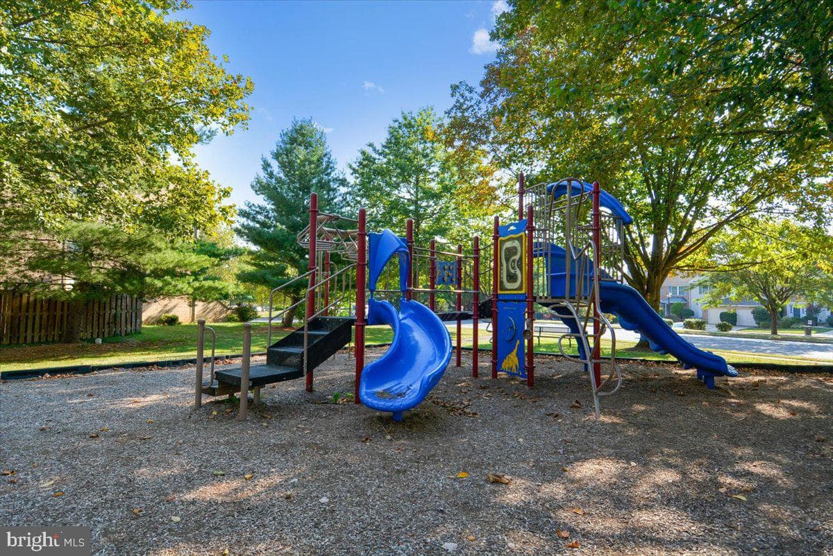 8024 Waterview Court photo 57
