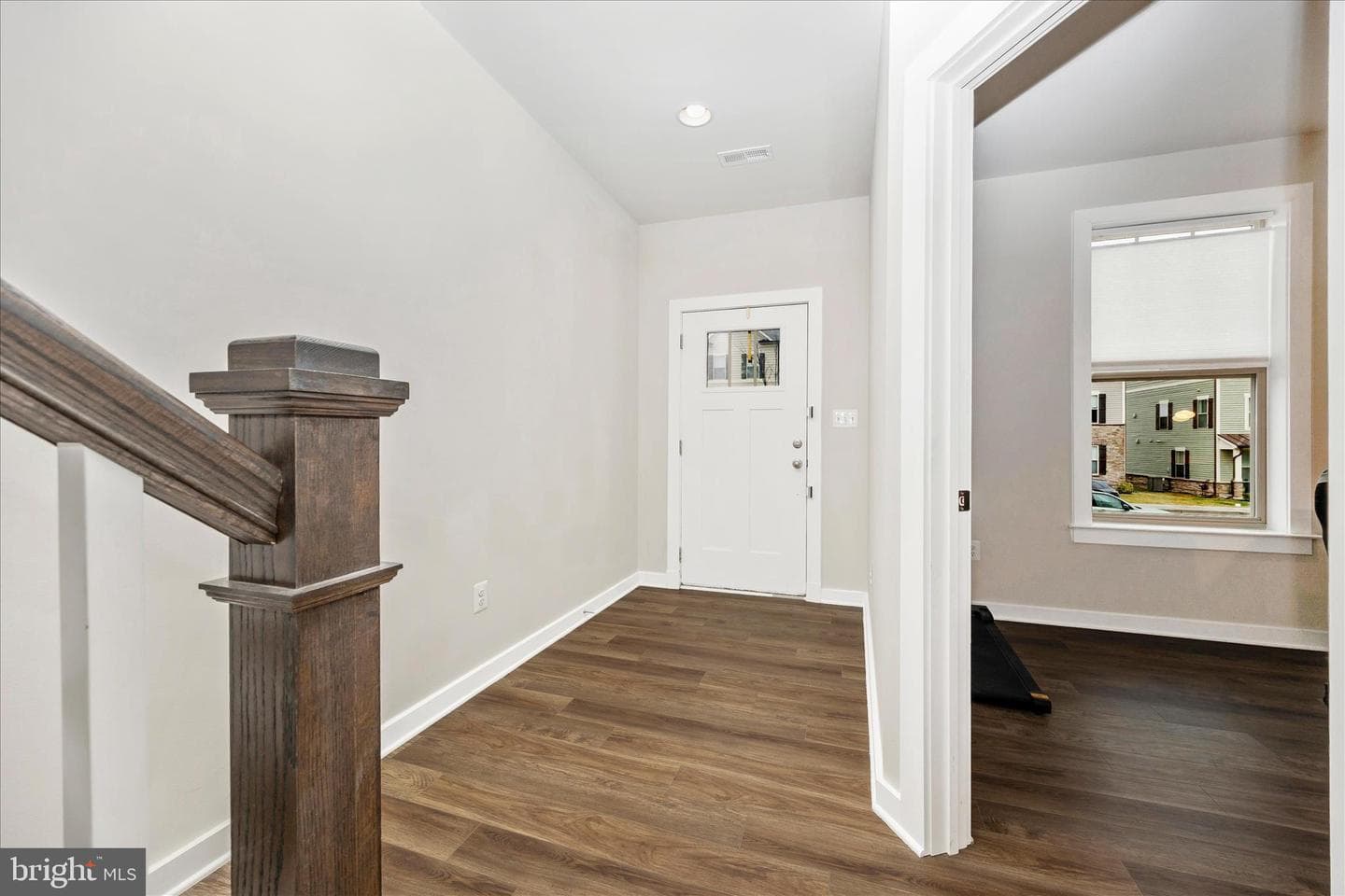 9018 Shady Pines Drive photo 4