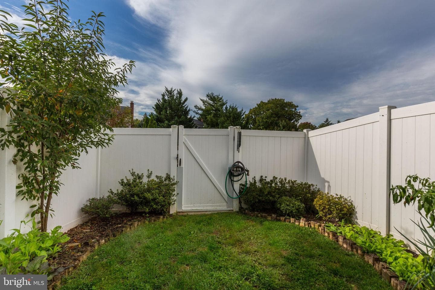 410 Pemberton Park Lane photo 35