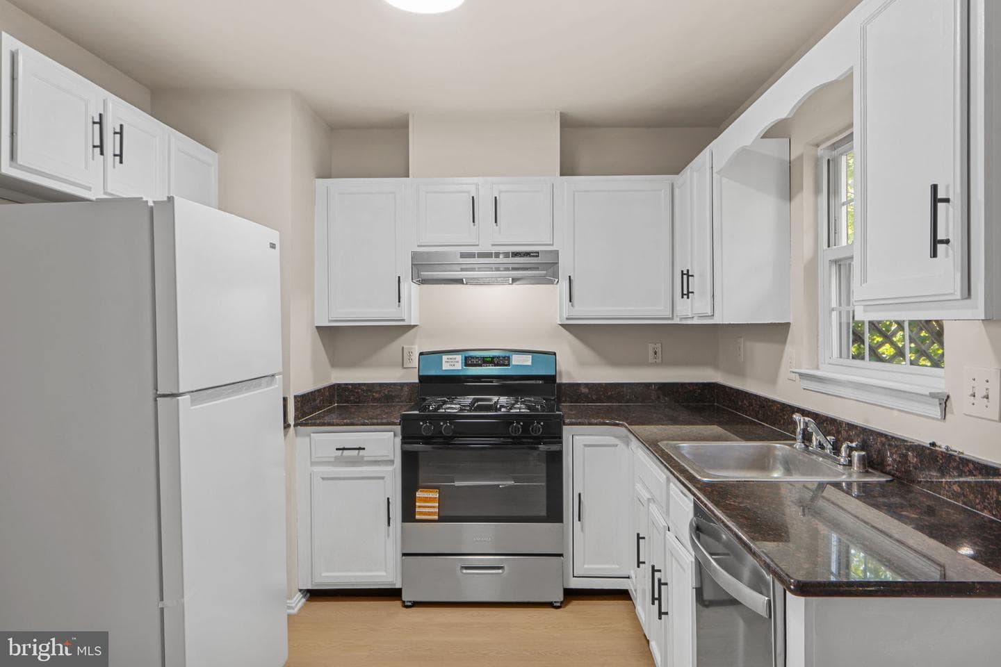 1330 Hampshire Drive #7e photo 18