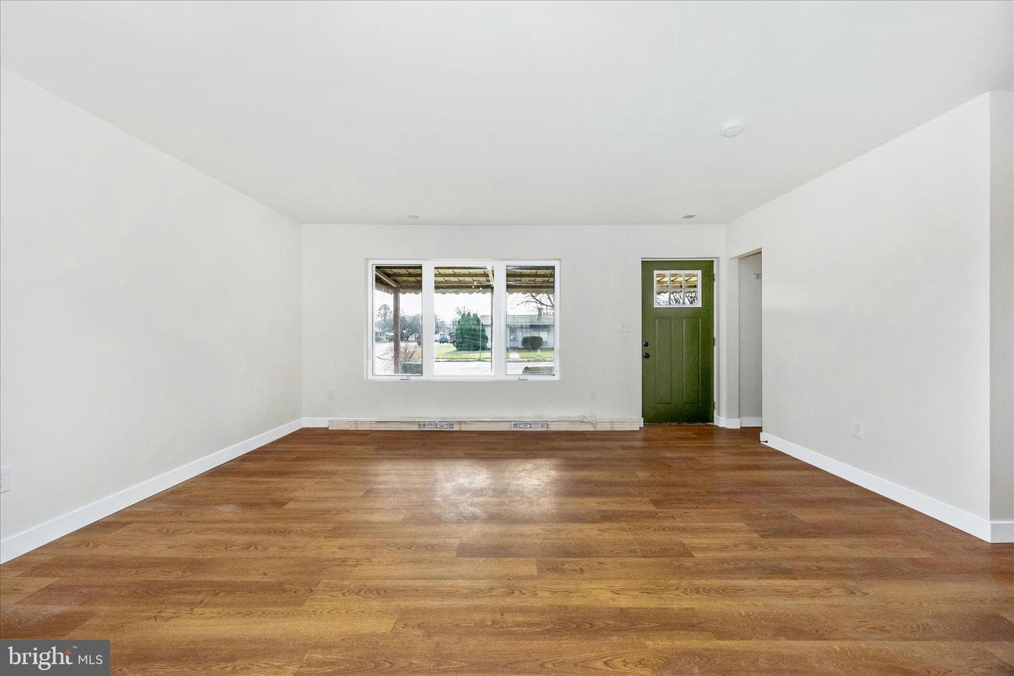 301 Redwood Avenue photo 12