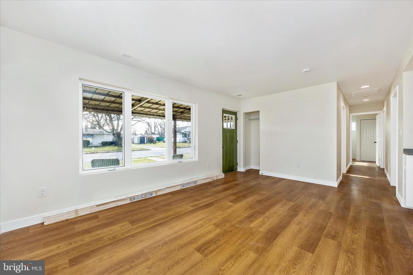 301 Redwood Avenue photo 13