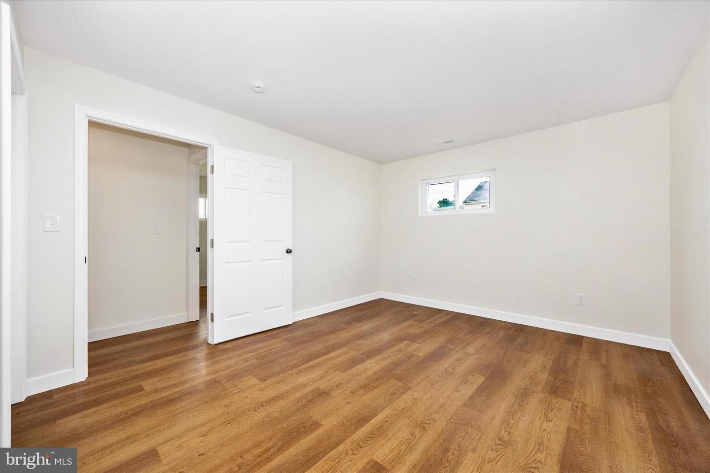 301 Redwood Avenue photo 28